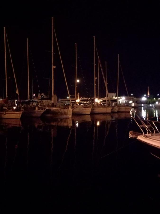 Desire Charming House Boat Hotel Palermo Buitenkant foto